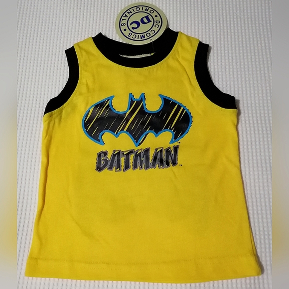 🔥SALE🔥 BATMAN DC Comics Superhero Baby Boy's Top and Shorts Set NWT Size 3-6M - Picture 2 of 9